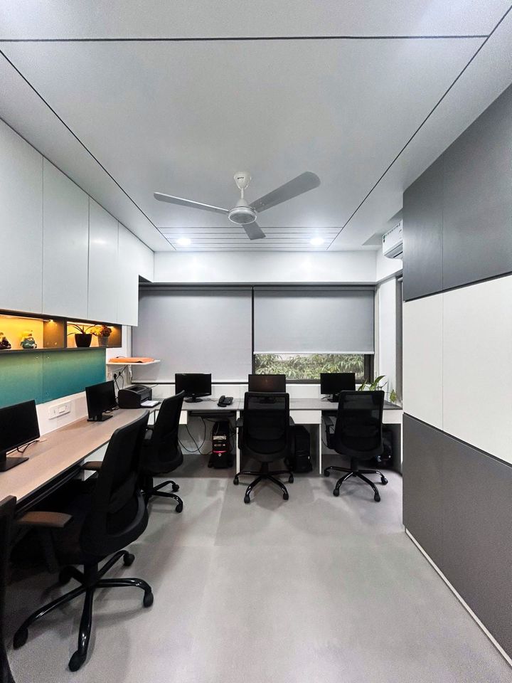 Open workstations, office interior by Creativio Design
